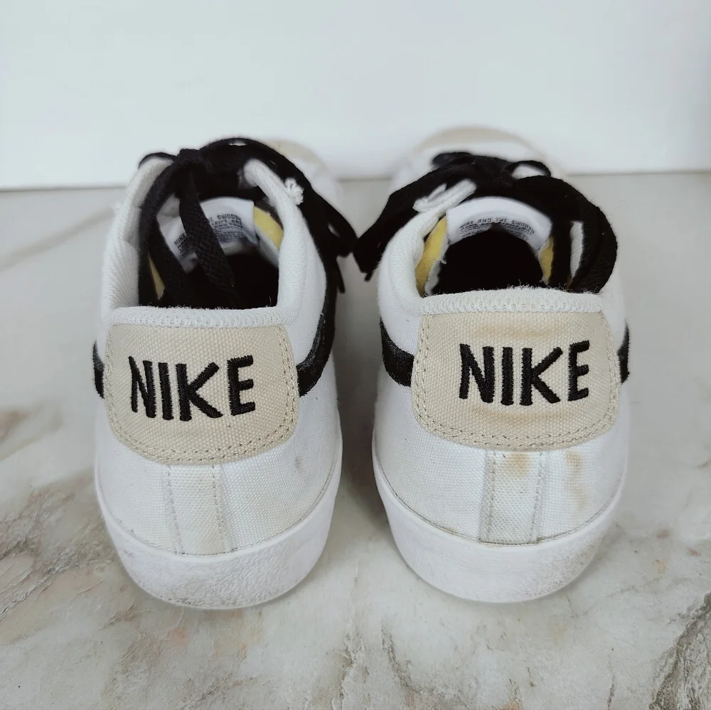 Nike Men's Blazer Low '77 Vintage White Black Canvas Sneakers, 10.5 - Picture 5 of 11